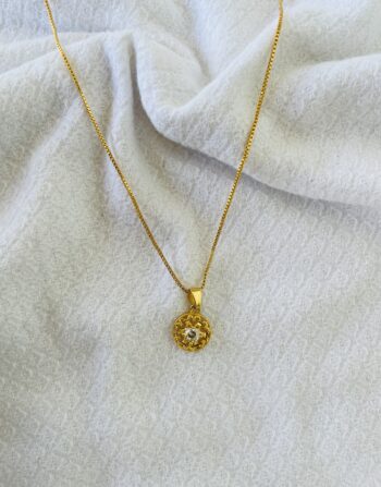 Ad diamond necklace