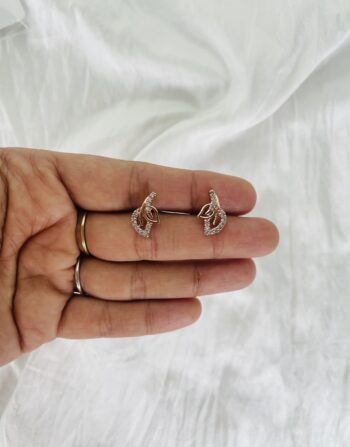 Rosegold plated ad stone stud