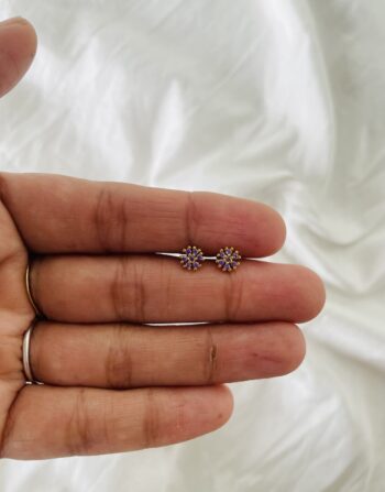 Lavender stud